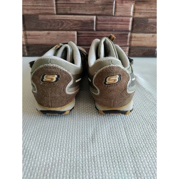 Skecher women's hiking shoes size 6 - Picture 8 of 9